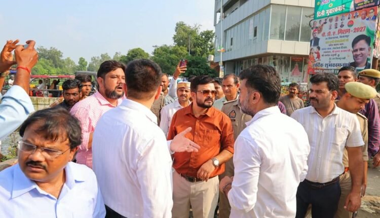 rampur-bhakra-dam-road-subsidence-dm-inspection
