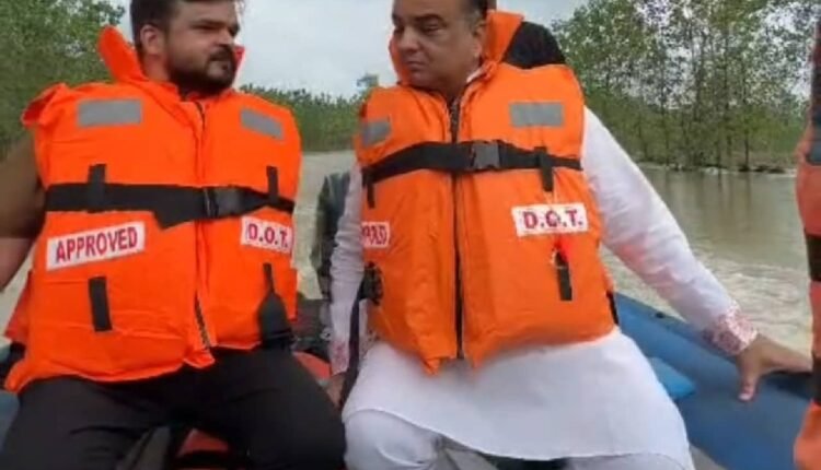 rampur-bhaiya-nagla-inspection-dm-ajay-kumar-dwivedi