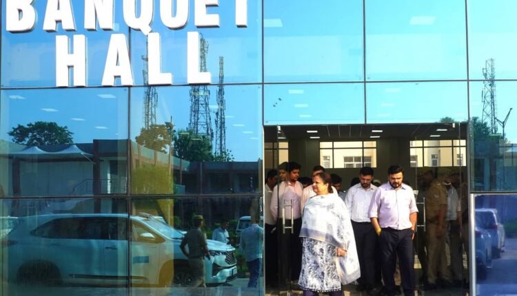 rampur-development-projects-commissioner-sangeeta-singh-