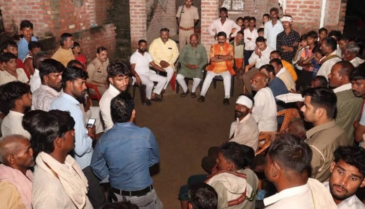 baghpat-road-accident-badaun-13-deaths-mahesh-gupta-relief