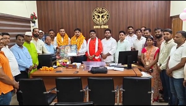 sonbhadra-teachers-problems-national-educational-federation-meeting