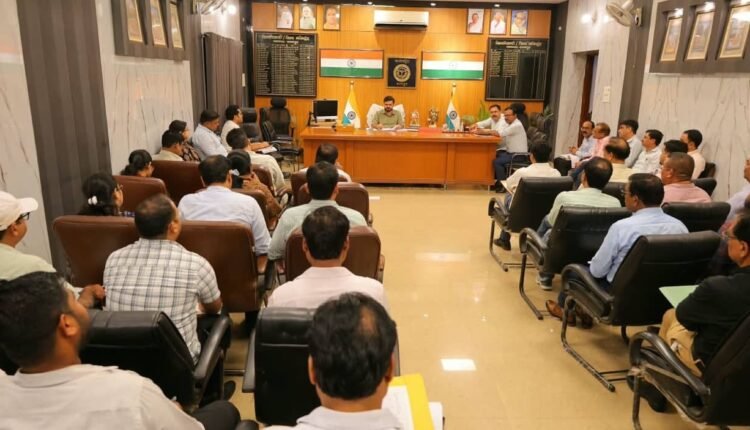 rampur-cm-dashboard-revenue-review-dm-ajay-kumar-dwivedi