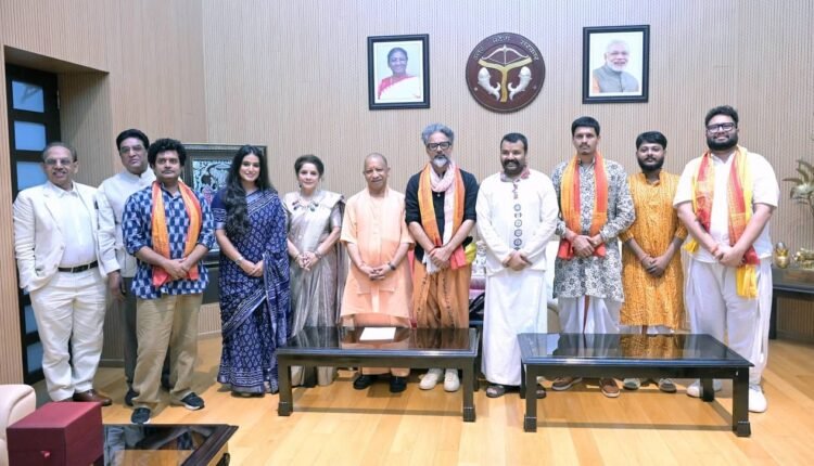 hanuman-ansh-film-team-meets-cm-yogi-adityanath