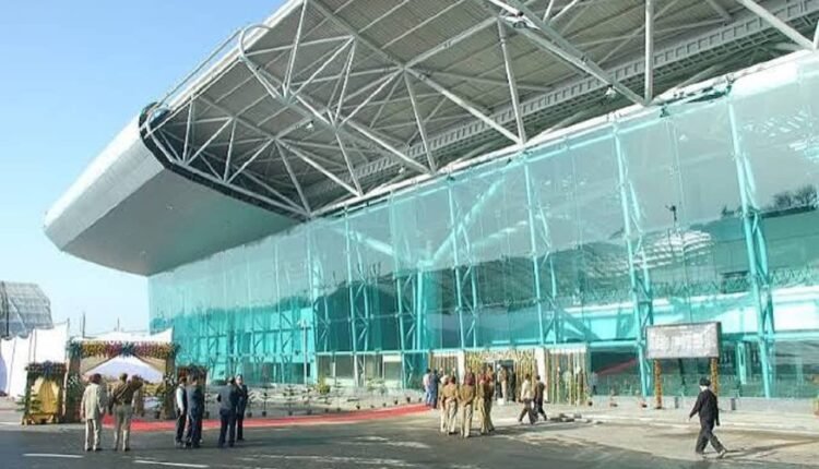 amritsar-airport-runway-recarpeting-flight-ban-removed