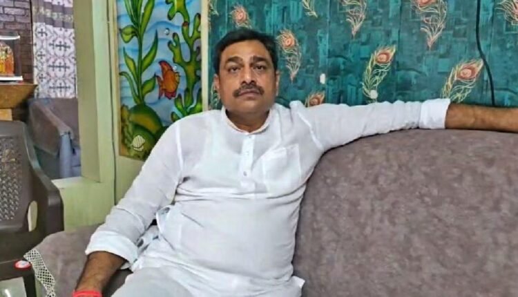Jhansi babina mla rajiv singh paricha youth development issues viral video