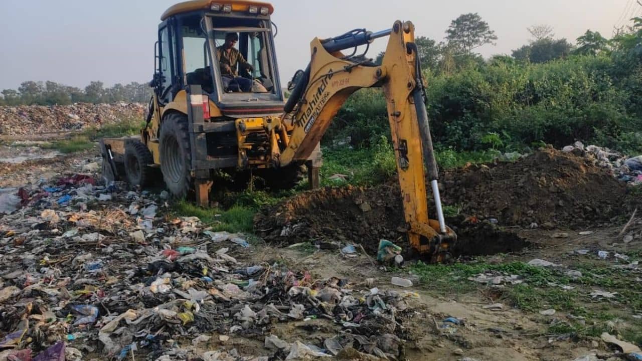 rampur-food-department-destroys-kuttu-flour