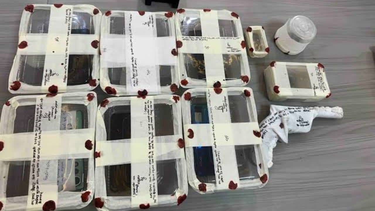 ghaziabad-mobile-snatching-gang-arrested