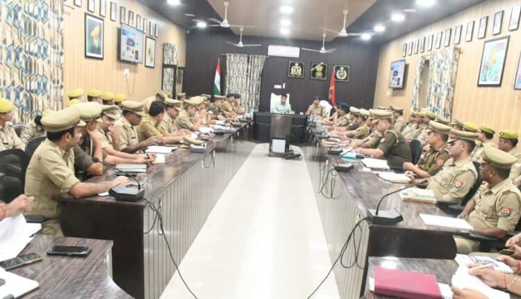 rampur-police-review-meeting-grievance