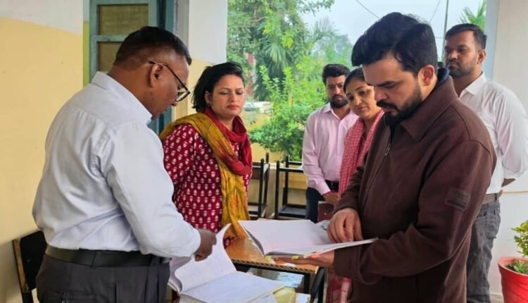 rampur-voter-registration-campaign-dm