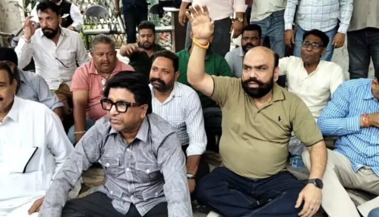 dinesh-bassi-amritsar-congress-protest-police