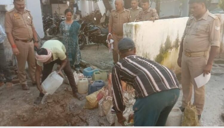 mirzapur-jigna-police-liquor-destruction