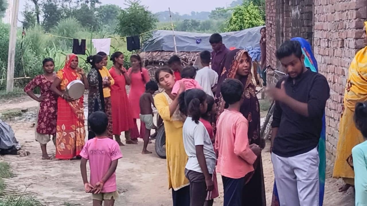 mirzapur-nakta-stone-pelting-case-complaint